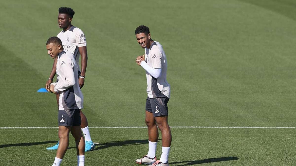 Ruedas de prensa y último entrenamiento previo al Manchester City
