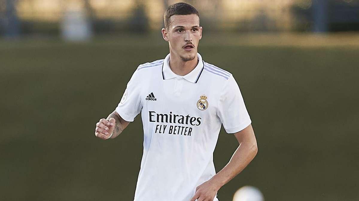 El Real Madrid ya traza un plan con Rafa Marín: este será su destino