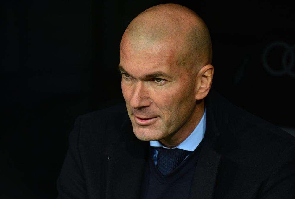 Marca - El Madrid ya no descarta que sigan los cuatro delanteros actuales