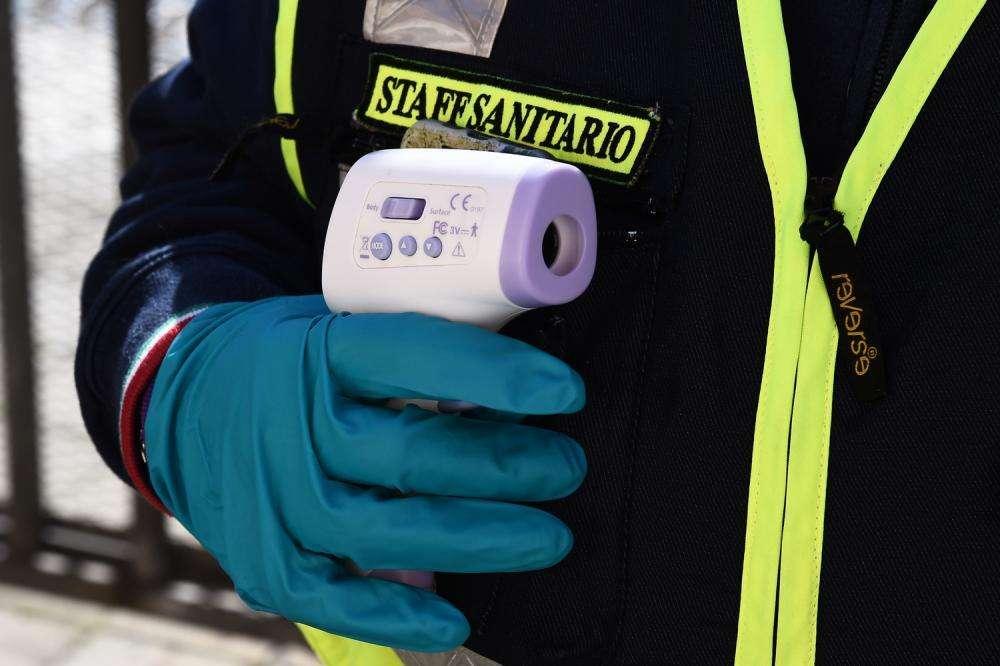 Pánico por el coronavirus: se cierran los colegios, institutos y universidades de Madrid