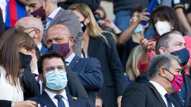 Nueva pugna entre el Real Madrid y el FC Barcelona por un fichaje estrella