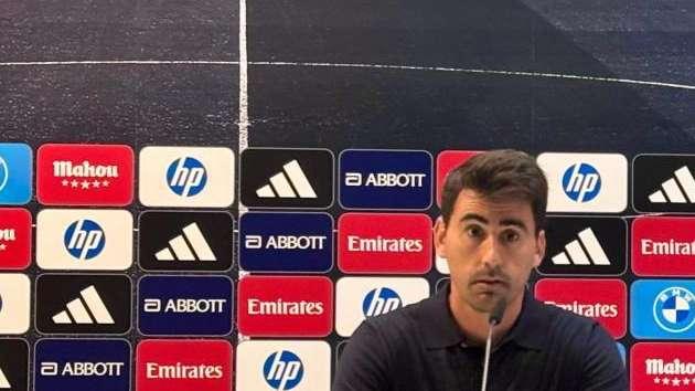 Pau Quesada: "Queremos dejar el escudo del Madrid lo más alto posible"