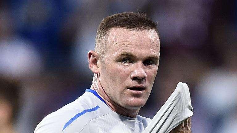 Rooney: "Hubo conversaciones para fichar por el Real Madrid y el Barça"