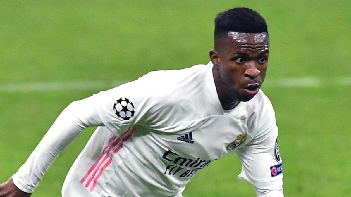 ONCE INICIAL - Zidane regresa al 4-3-3 con Asensio y Vinícius arriba