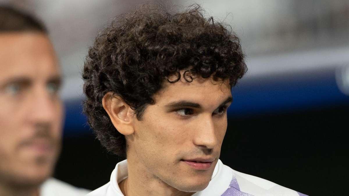 DOBLE CAMBIO DEL REAL MADRID | Entran Arda Güler y Vallejo por Mbappé y Militao