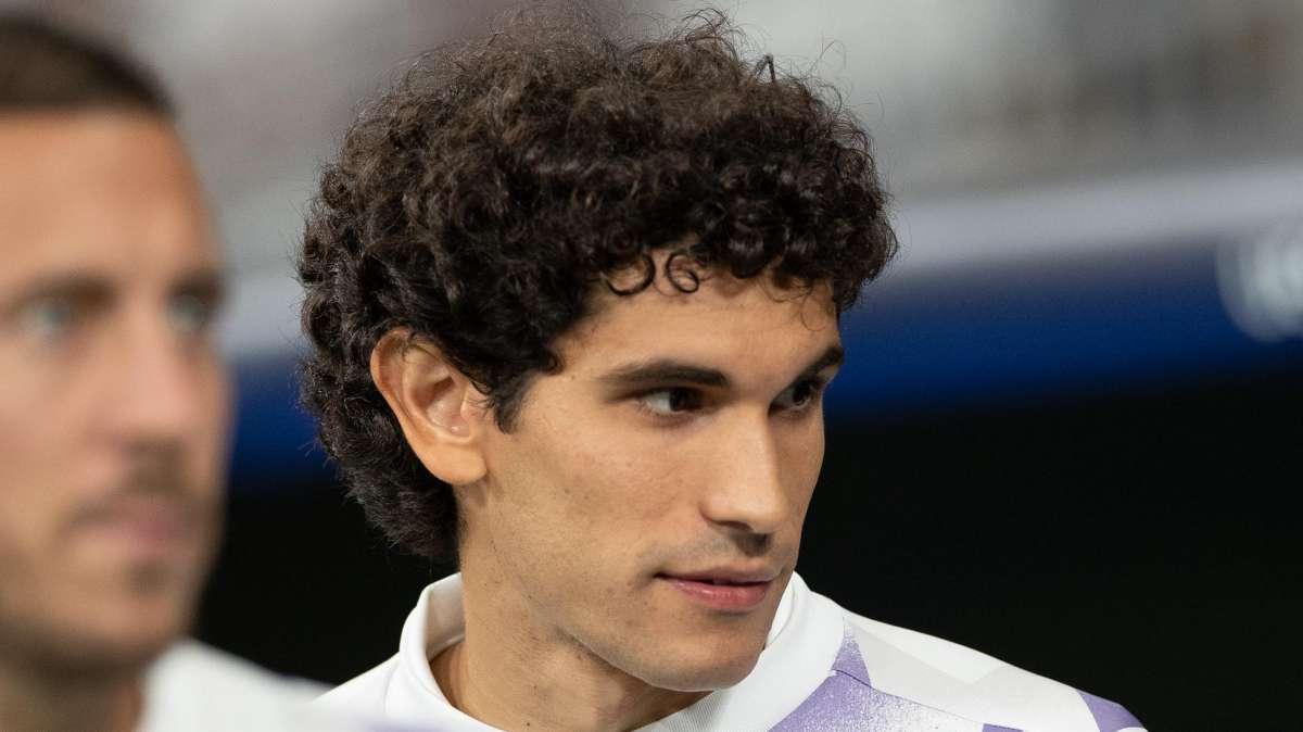 Vallejo se estrena con el Real Madrid a petición del Santiago Bernabéu
