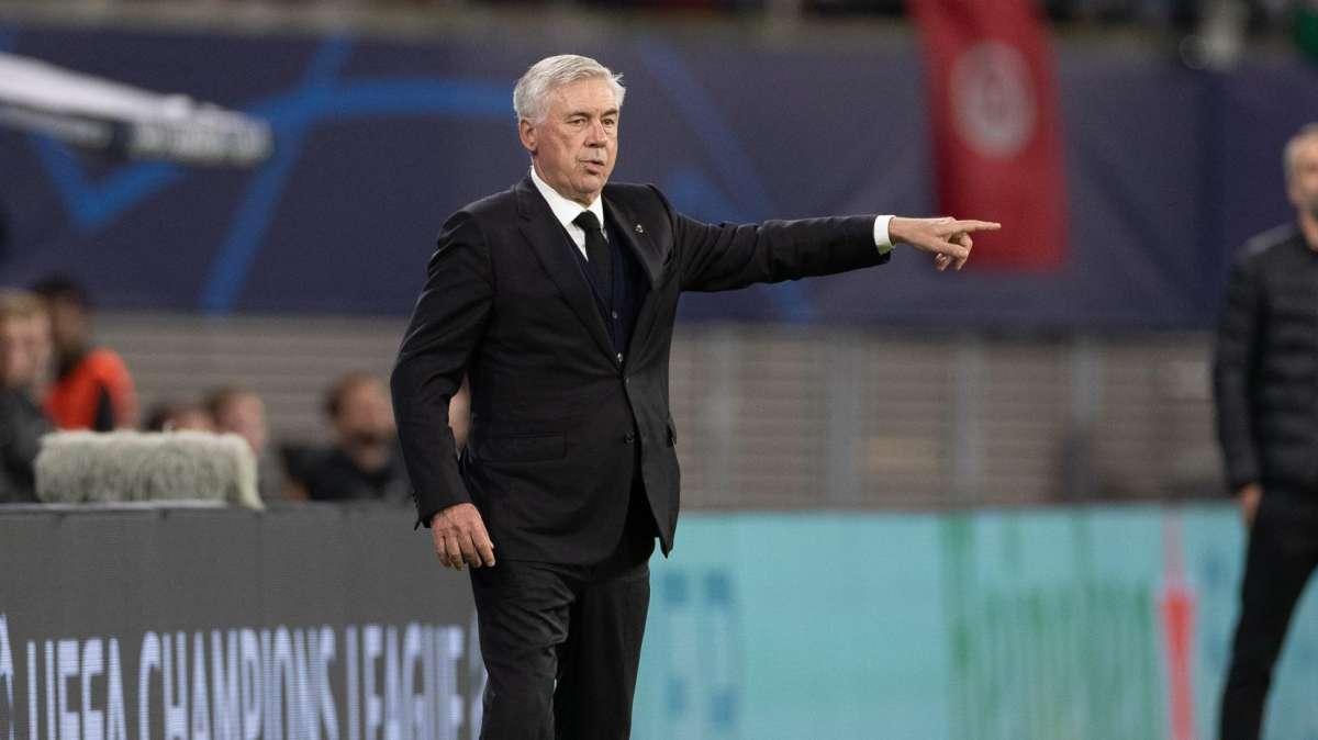 TRIPLE CAMBIO EN EL REAL MADRID | Alaba, Kroos y Mariano para la remontada