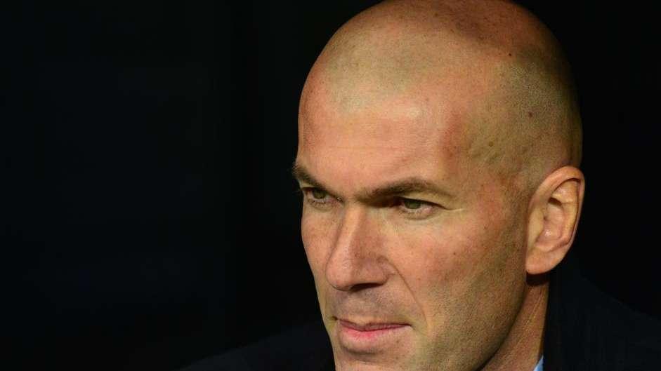 Alcoyano-Real Madrid | Pedrerol apunta a Zidane: "Háztelo mirar"
