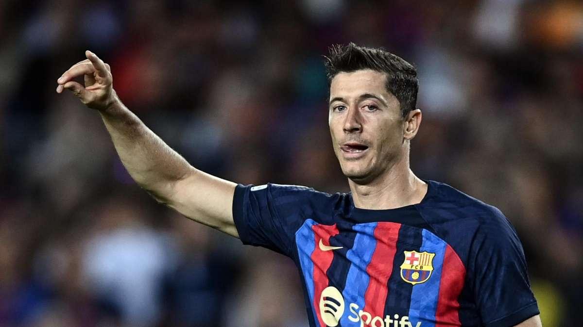 Lewandowski lanza un dardo al Balón de Oro: "Es probable que lo gane Benzema, a no ser..."