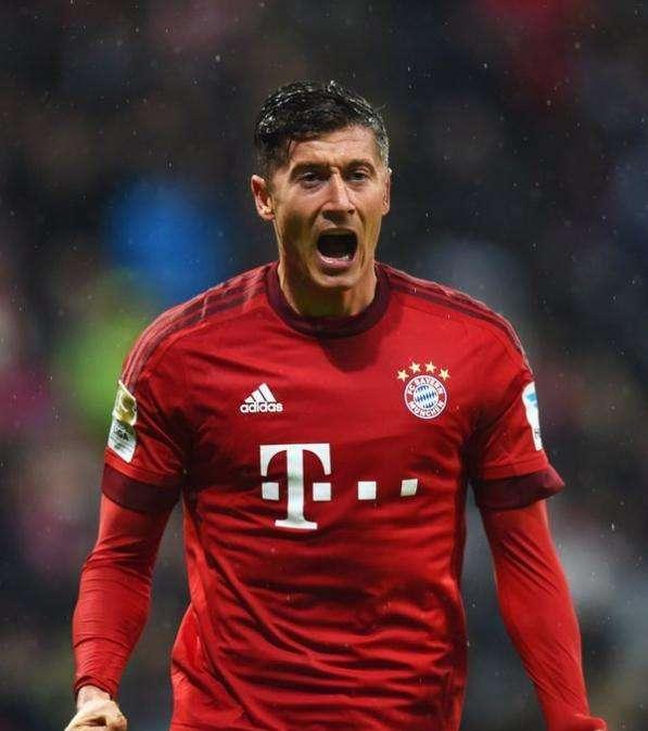 Don  Balón vuelve a colocar a Lewandowski en la órbita del Madrid