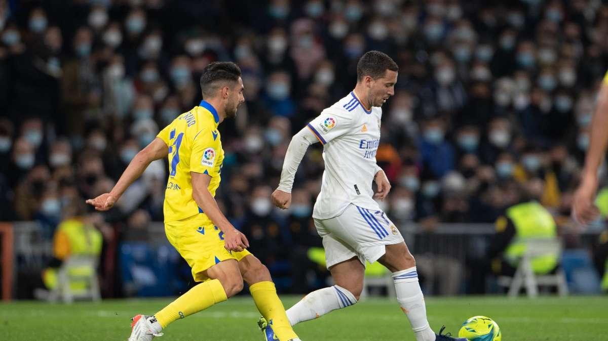 Hazard se disculpó con Akapo tras su entrada en el Cádiz - Real Madrid