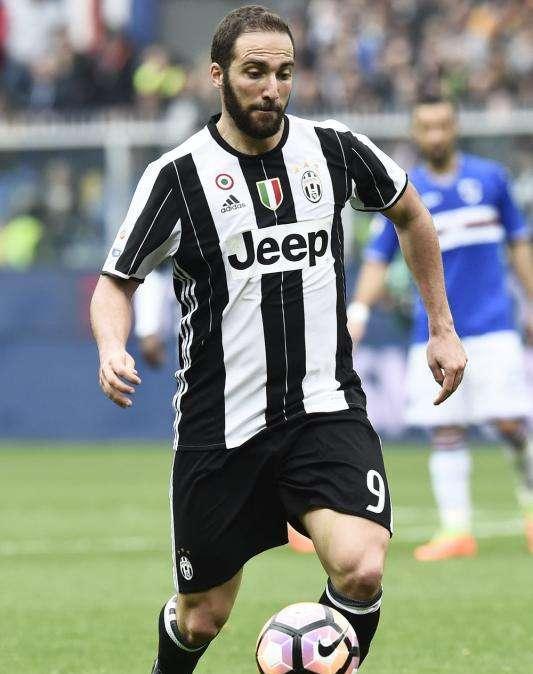 Higuaín se siente muy motivado para ganar al Barça: "Es nuestro año"