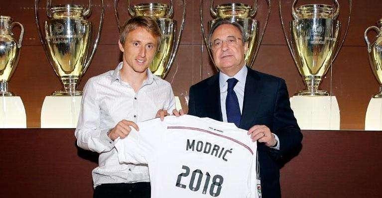 Fernando Burgos, en Al Primer Toque: "La renovación de Modric es un aviso para Khedira y Di María"