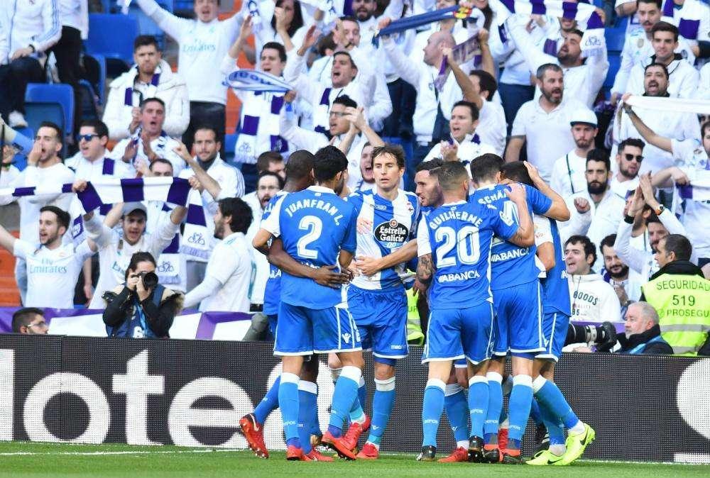 En Riazor sí hubo pasillo del Deportivo al Barça, por su Copa del Rey