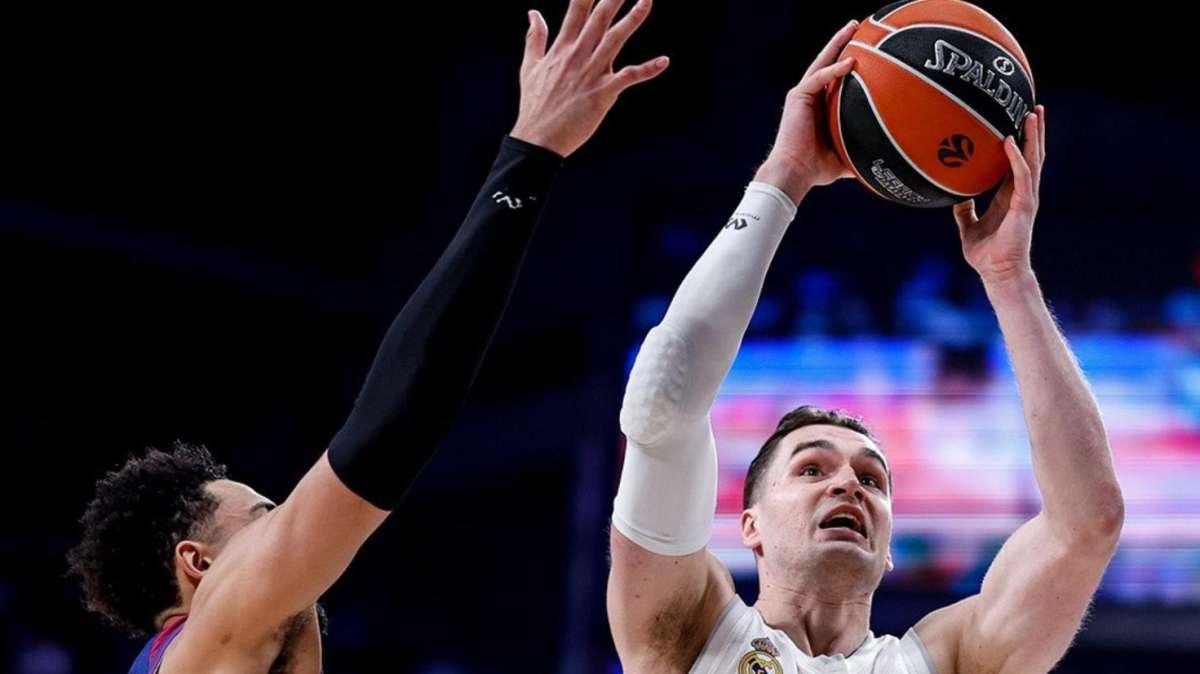 Un Real Madrid crecido se impone y "caza" al Valencia Basket