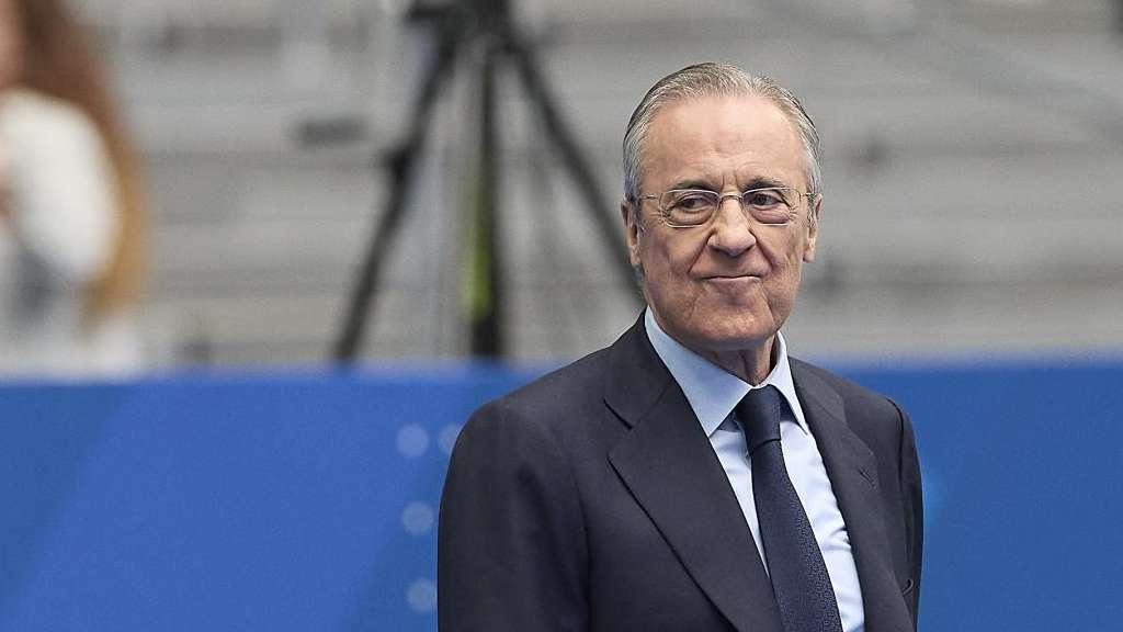 "Yo ficharía un jugador para el centro del campo y otro que acompañe a Lucas"