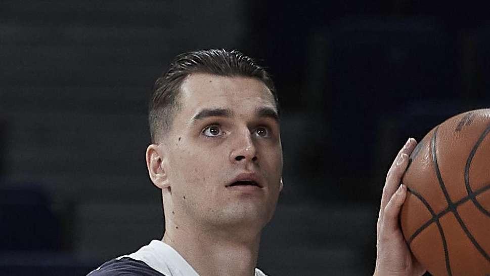 Hezonja frena el optimismo en torno a su renovación: "Es mentira"