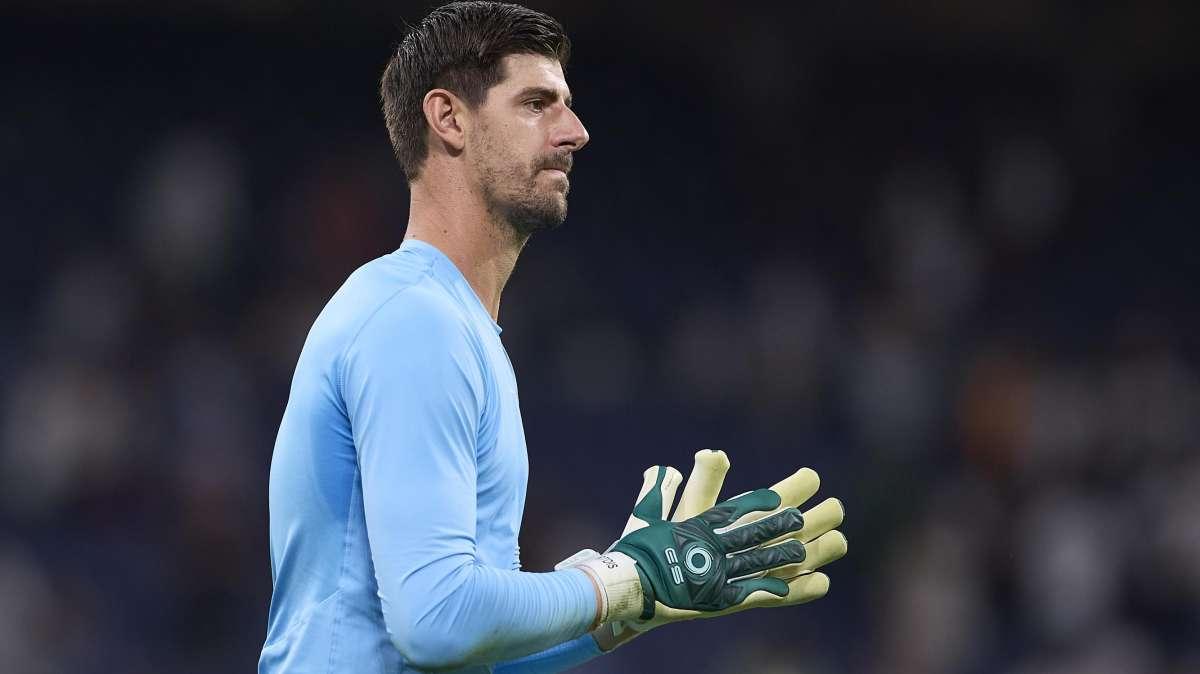 Courtois analiza en el primer gol: "Podía haber puesto un hombre más en barrera, pero..."