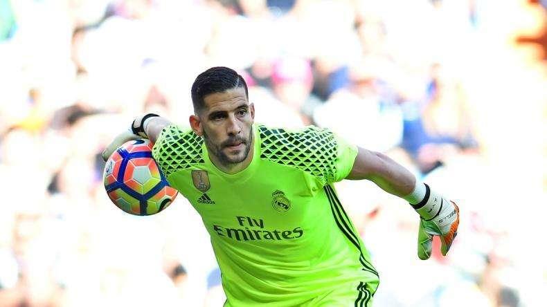 AS - ¿Qué pasará con Kiko Casilla? Lopetegui habló con él 