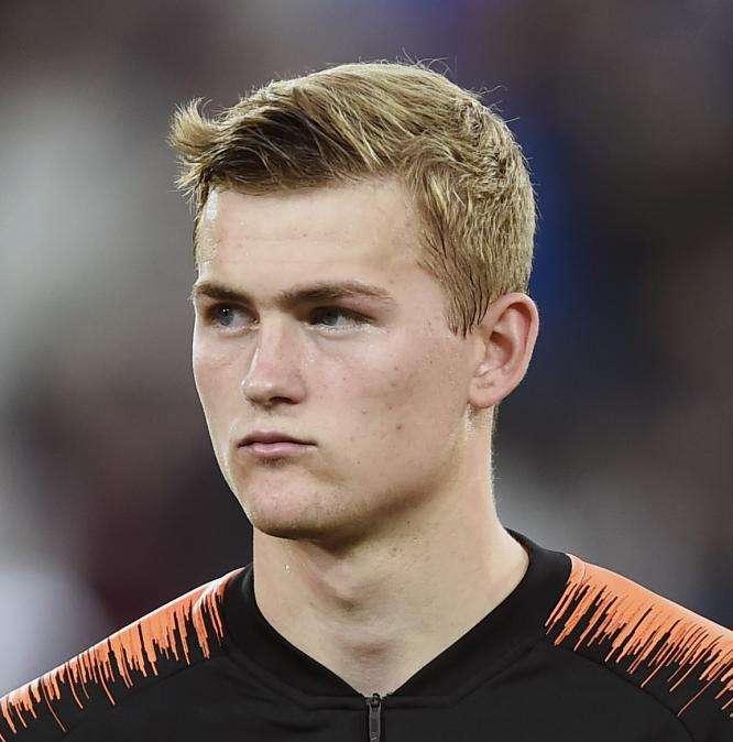 De Ligt guiña un ojo al City y al Barça: "Se parecen más al Ajax" 