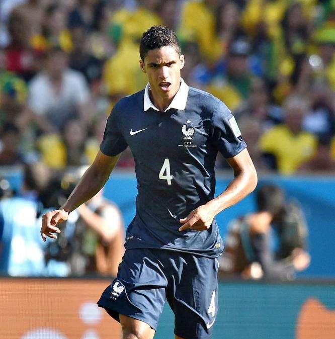 DESCANSO - Uruguay 0-1 Francia: Varane, de cabeza, adelantó a los visitantes