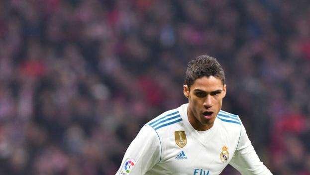 Varane: "Tenemos que jugar mejor. Destaco los goles de Benzema y Cris"