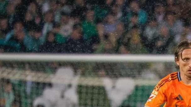 Mercado de fichajes | El nuevo mensaje del Benfica al Real Madrid, el futuro de Modric...