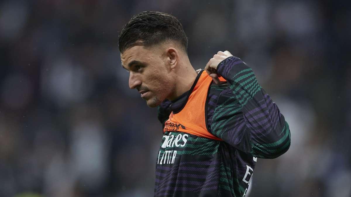 Ceballos vuelve a la titularidad con su renovación en el punto de mira