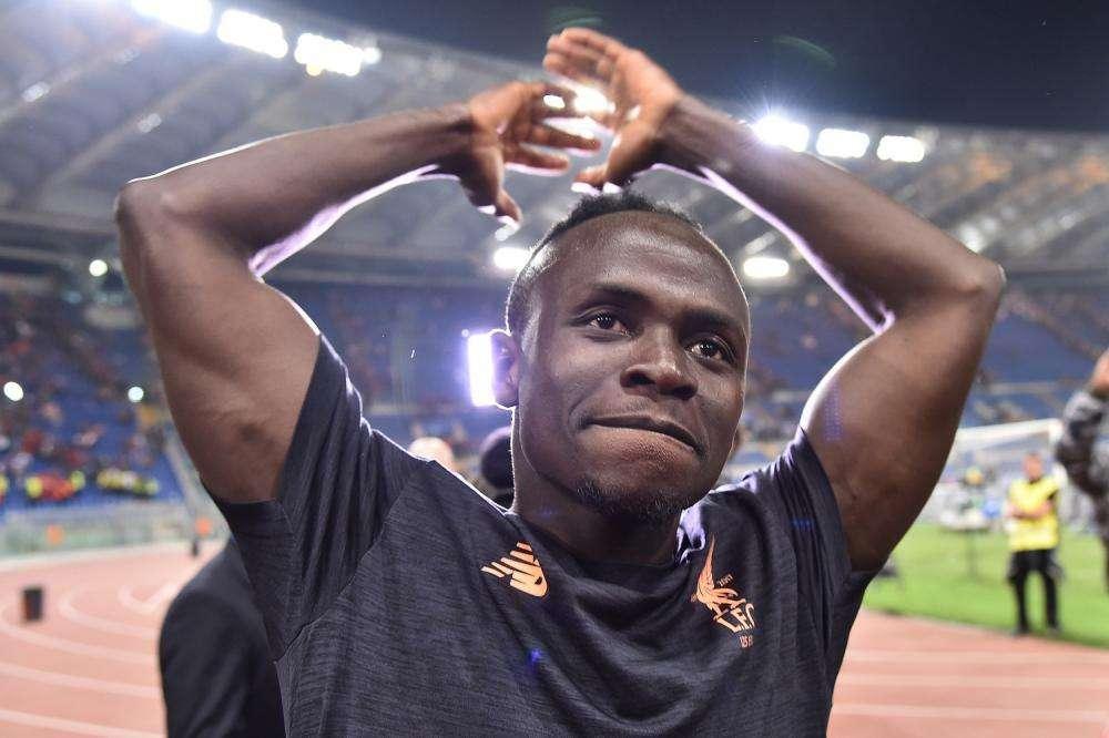 Sadio Mané se aleja del Real Madrid: "No son más que rumores"