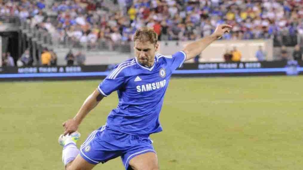 El Arsenal se interesa por Ivanovic