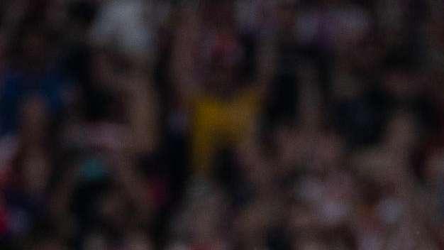 "Real Madrid y Fiorentina negocian una compra obligatoria por Jovic de 25 millones"