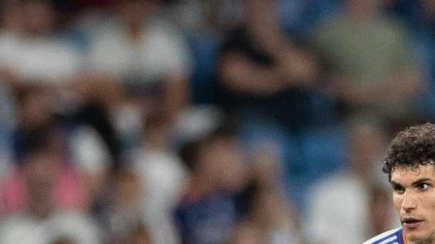 El Real Madrid abre la puerta de salida a Vallejo