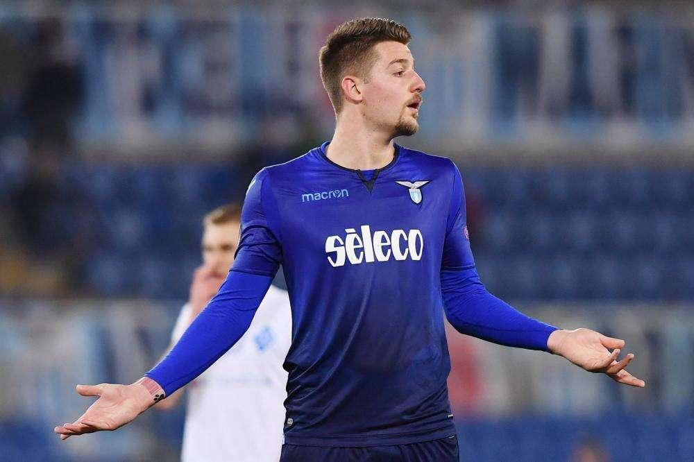 Milinkovic-Savic se aleja de la Lazio: "Es bueno escuchar a otros clubes..."