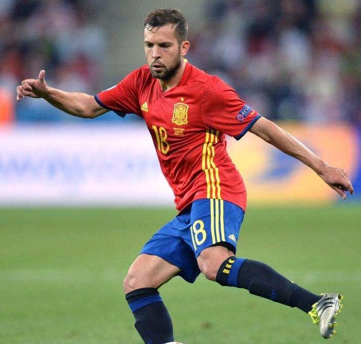 Jordi Alba, muy crítico: "En España tengo la confianza del entrenador que no tengo en el Barça"