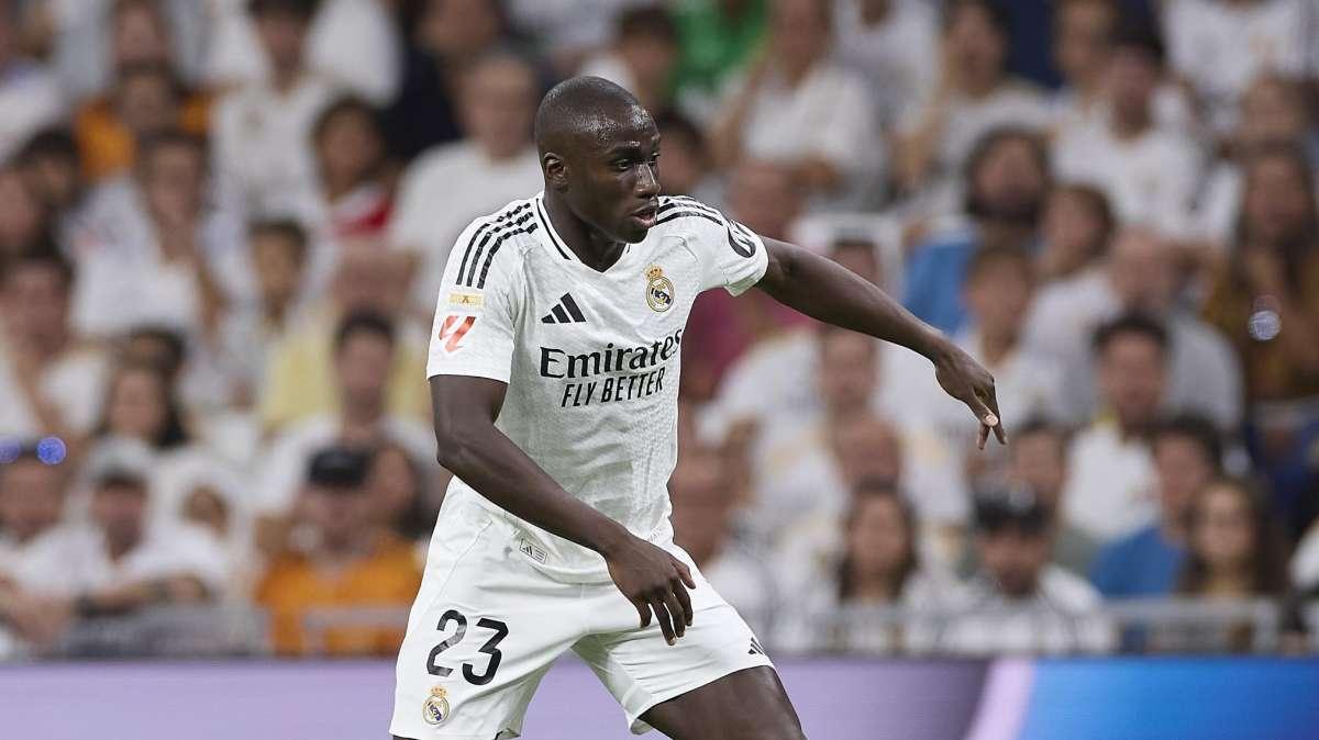 Ancelotti no acertó con los cambios: el Real Madrid acabó con cuatro laterales