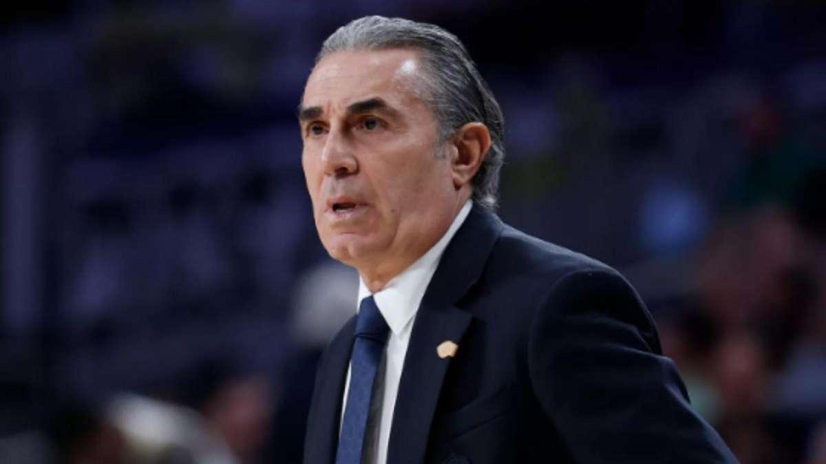 Scariolo estalla contra los árbitros tras el partido frente a Panathinaikos