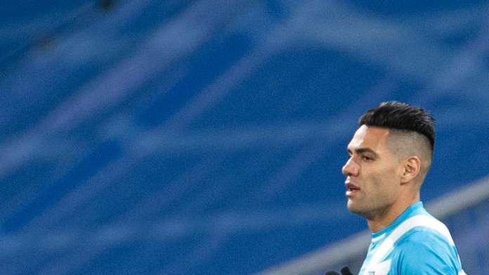 ONCE INICIAL | Falcao esperará en el banquillo ante el Real Madrid