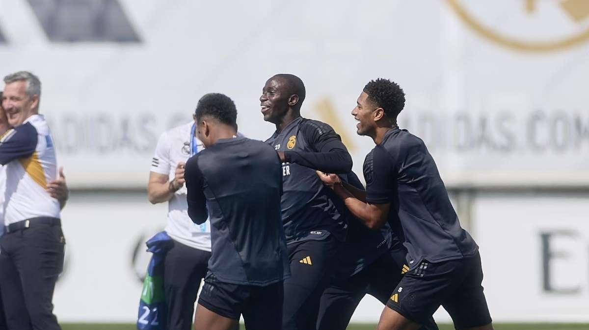 Cuatro bajas en el entrenamiento a cinco días de la final de Wembley