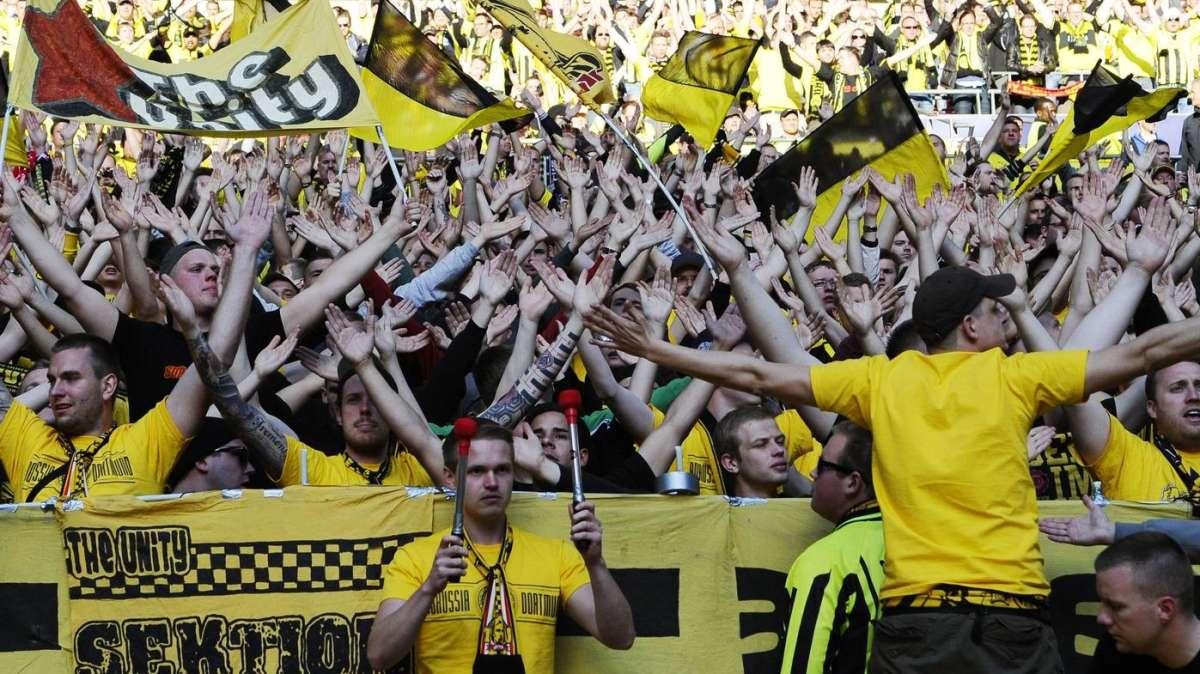 Aubameyang descarta su salida del Borussia Dortmund