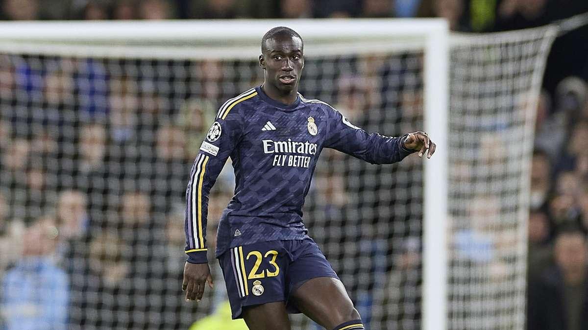 Florentino se lo piensa: Mendy y Davies son compatibles en el Real Madrid