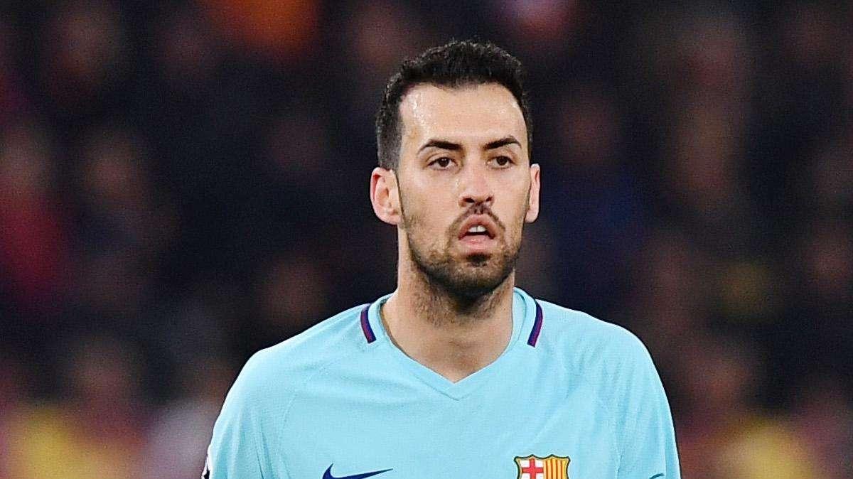 Busquets responde duramente a Van der Vaart: "Podría descalificarlo aún más"