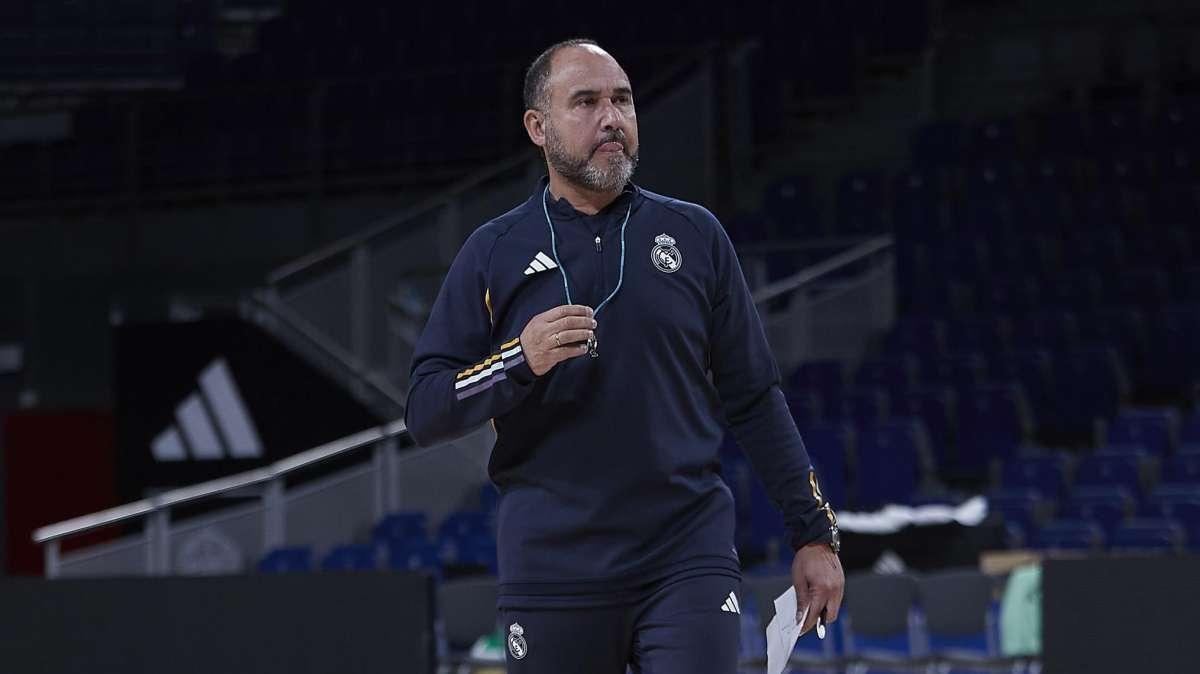 Notición para el Real Madrid de Chus Mateo: será baja en el clásico