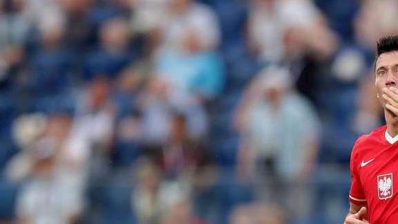 Mercado de fichajes, en directo | Tchouaméni es inminente, Lewandowski solo piensa en el Barça...