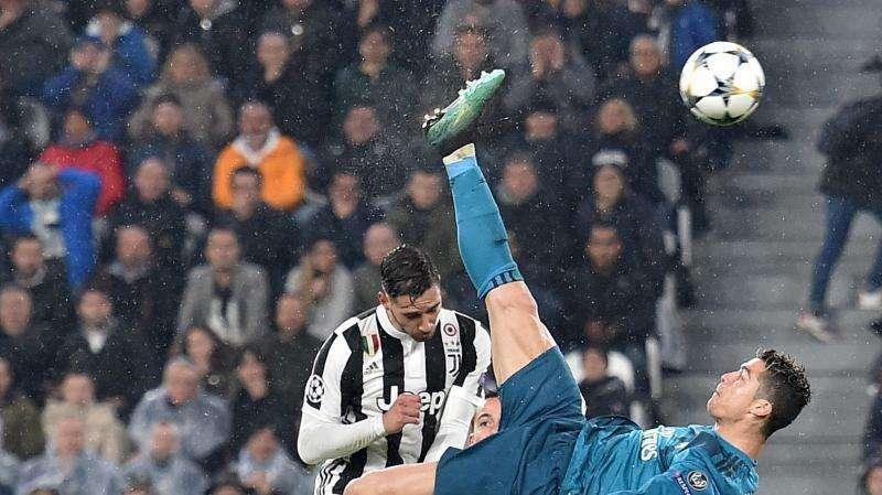 As, Tomás Roncero:  "Cristiano aceptaría los 30 millones de la Juventus"