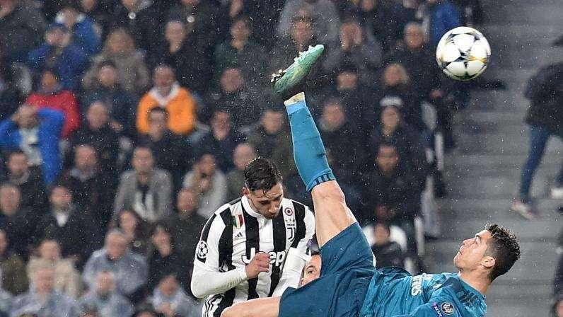 El mejor gol del año podría ser de Cristiano, aunque tiene dos competidoras españolas 