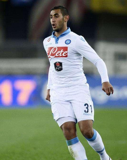 Metro: Faouzi Ghoulam se queda en el Nápoles