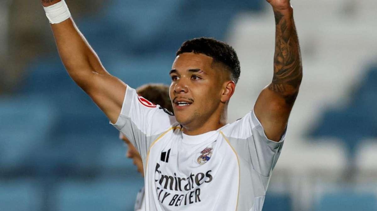 Real Madrid Castilla 2-0 Real Avilés: la racha no descansa en Valdebebas