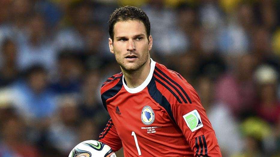 Daily Star: Ancelotti desea fichar a Begovic