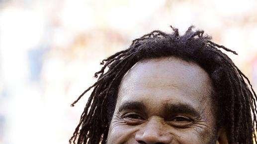 Karembeu: "Es una pena, echo de menos a Benzema en la lista de Francia"
