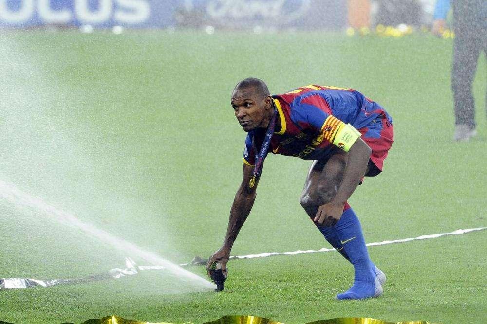 Eric Abidal desmiente que se haya reunido con Pogba para tratar su fichaje por el Barcelona